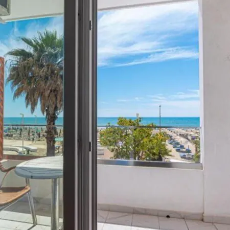 Hotel Besani 4*