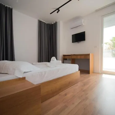 Hotel Besani