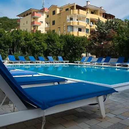 Besani 4* Durrës